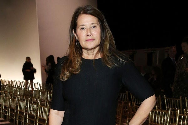 Lorraine Bracco has been married twice Lorraine Bracco was in three relationships before