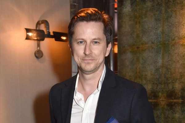 Lee Ingleby is an American actor Lee Ingleby is a married man.