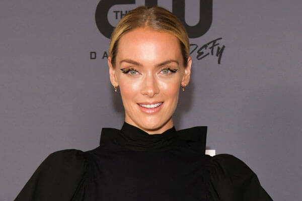 Rachel Skarsten's works Rachel Skarsten's bio