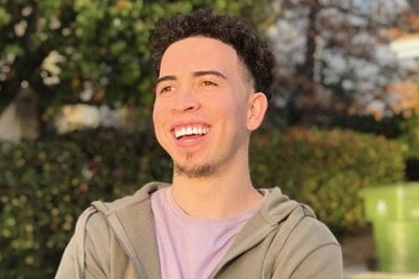 Landon McBroom's family Landon McBroom's bio