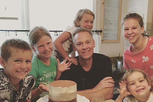 Melissa Cameron family Melissa Cameron's five kids and husband, Jason Fleming