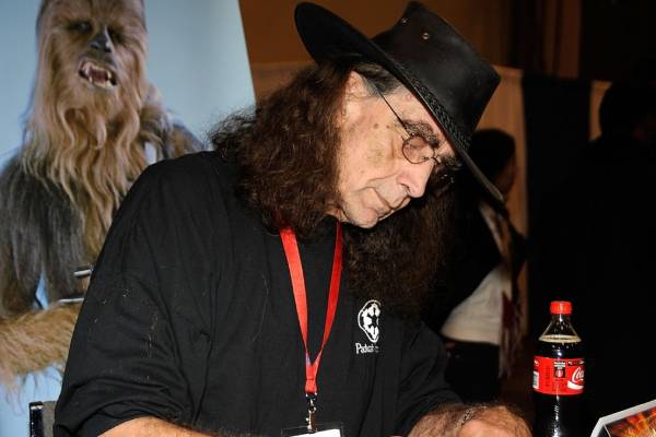 Peter Mayhew books price, income