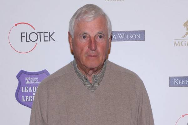 Bob Knight acting salary