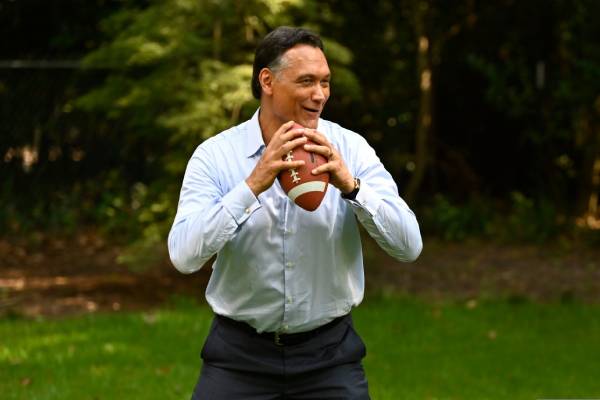Jimmy Smits net income Jimmy Smits charity