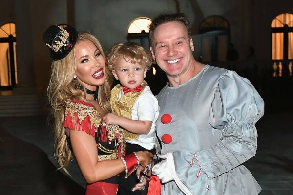 Lisa Hochstein family Lisa Hochstein's son, husband