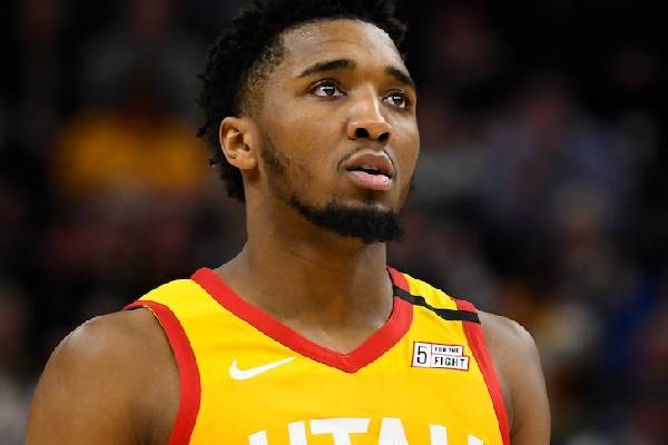 Donovan Mitchell Donovan Mitchell COVID-19