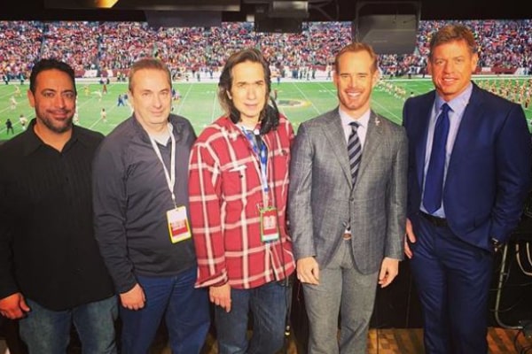 Joe Buck Career. Joe Buck Sportscaster.