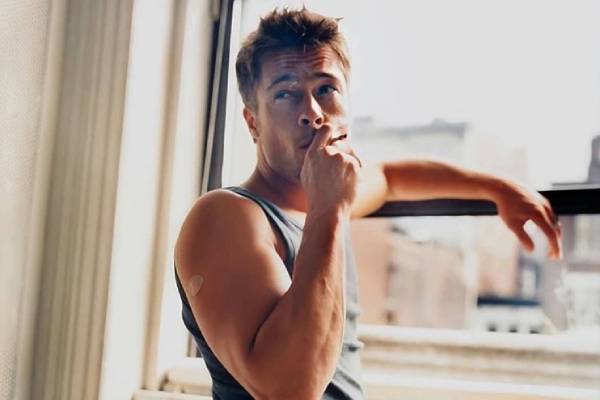 Brad Pitt Brad Pitt smoking