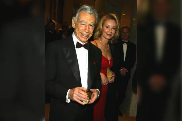 Kirk Kerkorian wife