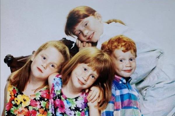 Reed Howard Siblings. Reed Howard Sisters.
