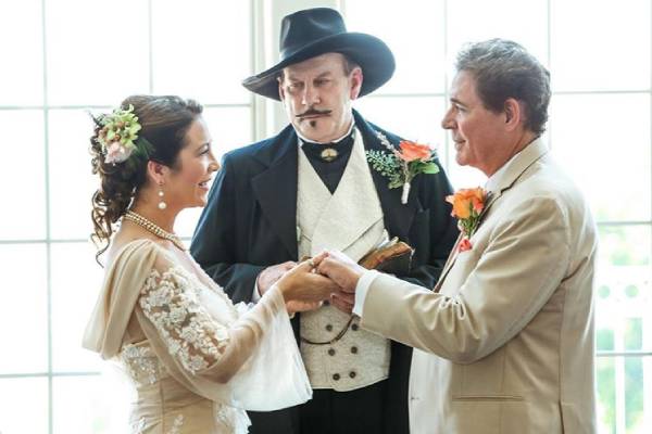 Barry Williams marriage Tina Mahina wedding
