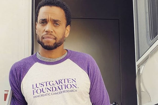 Michael Ealy twin brother. 