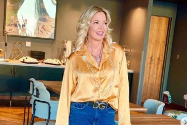 Jeanie Buss Earnings. Jeanie Buss Net Worth.