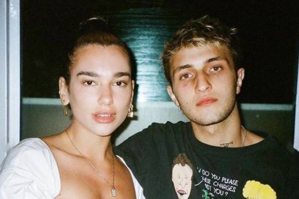 Anwar Hadid Dua Lipa.