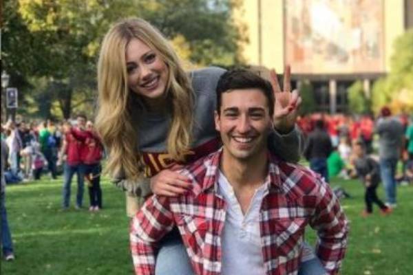 Abby Hornacek dated fellow USC graduate Anthony Neyer. Abby Hornacek Biography and Love Life.