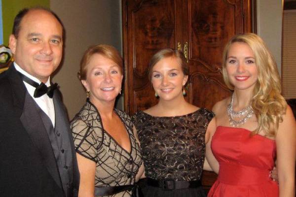 Mollie Gates has a sister. Mollie Gates Biography And Family.