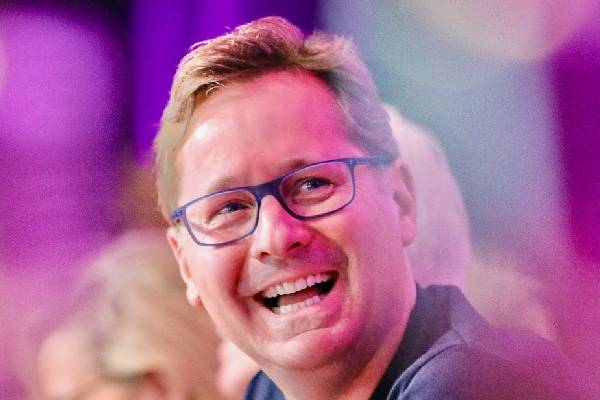 Mike Sievert earnings and net worth