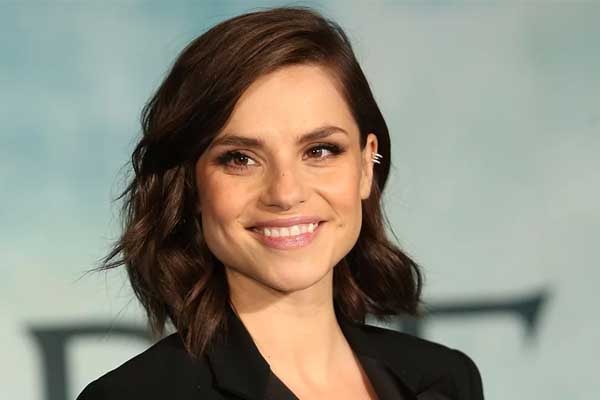 what-is-tom-hardy-s-wife-charlotte-riley-s-net-worth-ecelebrity-spy