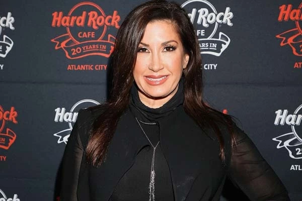 Jacqueline Laurita Net Worth Know Her Income And Earning Sources Ecelebrityspy