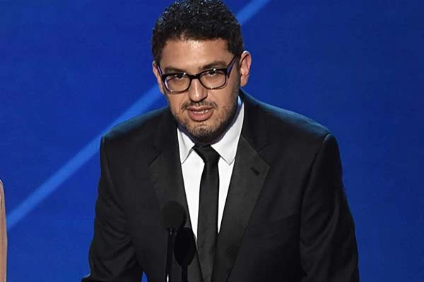 Sam Esmail Bio - Net Worth, Movies & TV Shows, Wiki, Wife, Children | eCelebritySpy