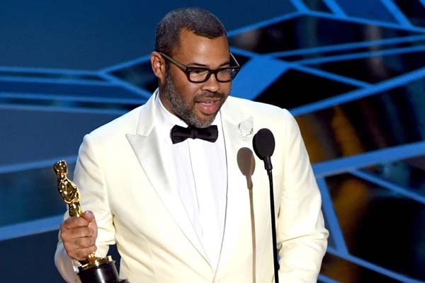 idiom jeg læser en bog at klemme Jordan Peele Net Worth - Earnings From His Prolific Career As An Actor |  eCelebritySpy