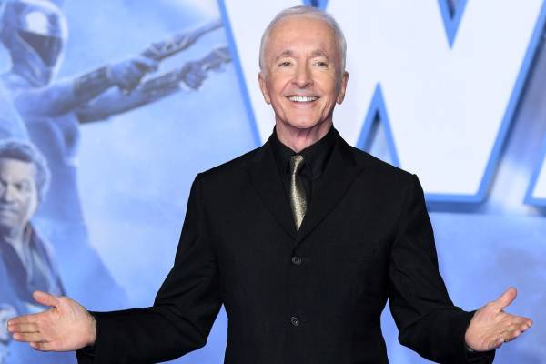 Anthony Daniels Net Worth - Earning As C-3PO In The Star Wars Film Series And Other Movies
