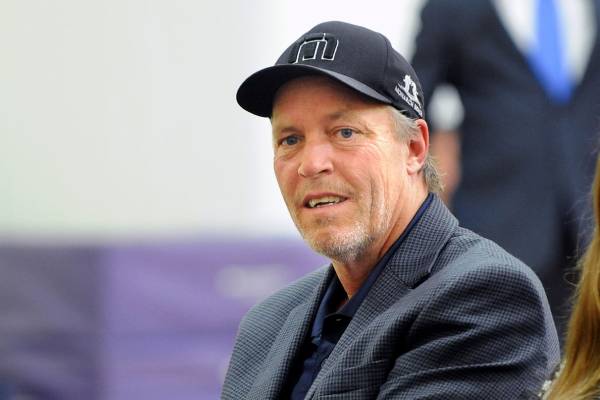 Jim Buss Net Worth - Part Owner Of The LA Lakers And His Father Was A Multi-Millionaire