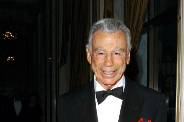 Did You Know Kirk Kerkorian Has Been Married To 4 Different Wives ...